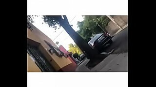 1080p un ouvrier costaud sest fait prendre en train de se branler dans un escalier
