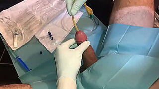 18 year old breaks the seal of the pussy with her step brothers big
