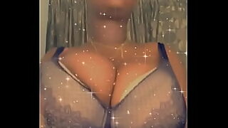 18 hot girls nude boobs