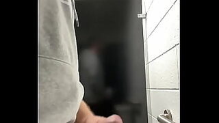 1 guy 2 lesbians