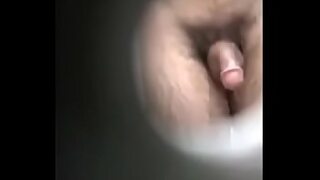 aunty pee spy