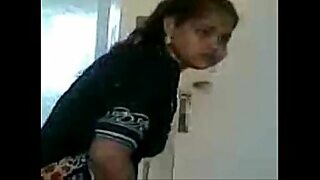 18year building girl india