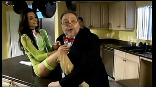 10 sec stepdaughter and stepmom swapped with stepson and stepdad in an insane family taboo foursome