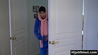 arabs big boobs