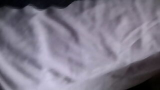 1080p un ouvrier costaud sest fait prendre en train de se branler dans un escalier