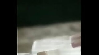 batang bata naliligo