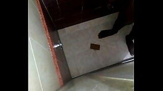 aunty pee spy