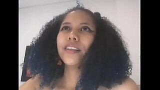 1 girl 3 biy