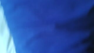 1080p un ouvrier costaud sest fait prendre en train de se branler dans un escalier