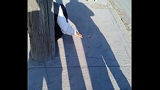 1080p un ouvrier costaud sest fait prendre en train de se branler dans un escalier