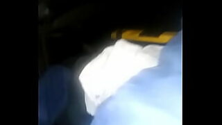 18 year old na lalaki hinalikan at titirahin ang maputing tiyahin