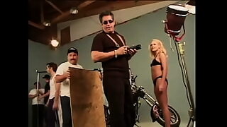 1 girl 5 boys sax vidio on fast