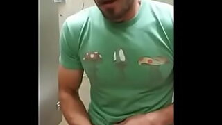 2 guys jerking