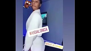 18 year old showing you how to cum just by using your hands