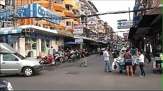 aunty changing hidden cam