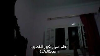 2 army man rapping a girl