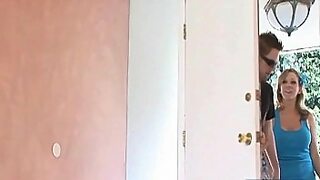 ava devine public