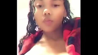 adik lagi tidur di entot ama kakak sendiri
