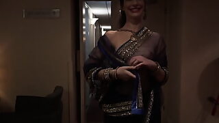 Big ass saree shake walk