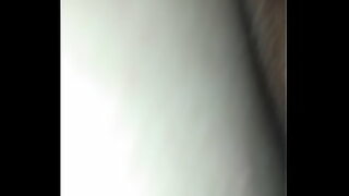 1080p un ouvrier costaud sest fait prendre en train de se branler dans un escalier