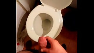 1 girl 4 boys at a time 1 in moutn 2 in vagina 1 in 2 hole