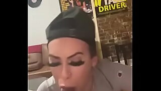 1 girl 4 boys at a time 1 in moutn 2 in vagina 1 in 2 hole