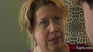 1 girl 4 boys at a time 1 in moutn 2 in vagina 1 in 2 hole
