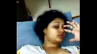 14 sal ki desi indian girl ki full hot video