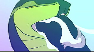 10 sec stepmother shares hotel bed without clothes with horny stepson