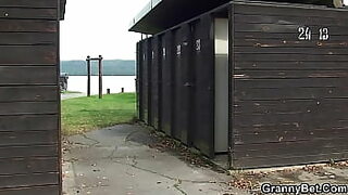 18 year old girl being fucked by a 18 year old boy