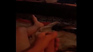 fingering pussy licking she wate