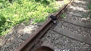 1 girl hardcored by boys