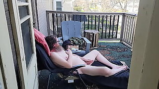 2mifs fighting over huge cock
