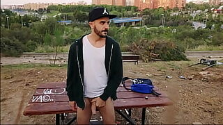 2 guys jerking off