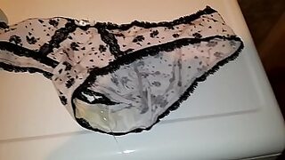 18 year old girl have a sex with 14 year old boy
