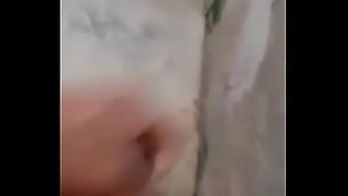 agacharse para cojer el jabon