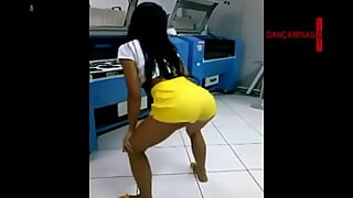 aunty changing hidden cam