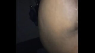 ass shaking up close