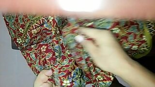 aunty remove blouse