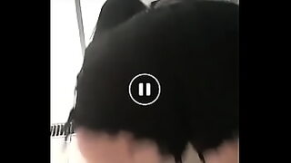 coroa dando o cu