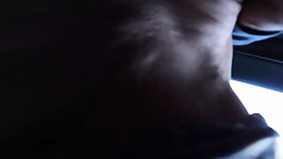 chivola se aprovecha de tio mientras duerme