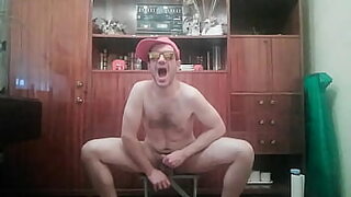 1 girl 4 boys at a time 1 in moutn 2 in vagina 1 in 2 hole