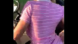 10 sec the naughty boy stripped off moms sari and fucked her hard