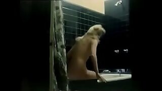 1 girl 4 boys at a time 1 in moutn 2 in vagina 1 in 2 hole
