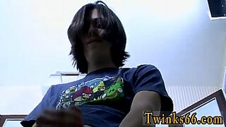 10 sec the naughty boy stripped off moms sari and fucked her hard