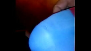 1080p un ouvrier costaud sest fait prendre en train de se branler dans un escalier