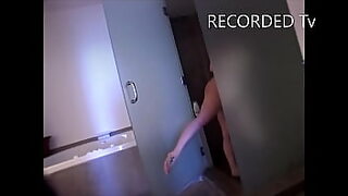 ballbusting grab l