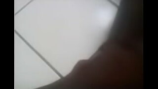 18 year old breaks the seal of the pussy with her step brothers big