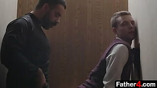 18 sal ki ldki ke sharee me xxx video