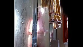 2 girls have a shower